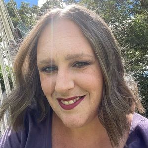 Meet your Posher, Alicia